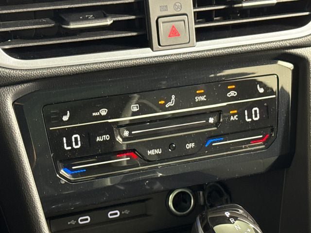 New 2026 Volkswagen Taos SE AWD/4WD image 27