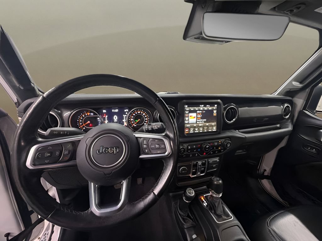 Used 2020 Jeep Wrangler Unlimited Sahara AWD/4WD image 26