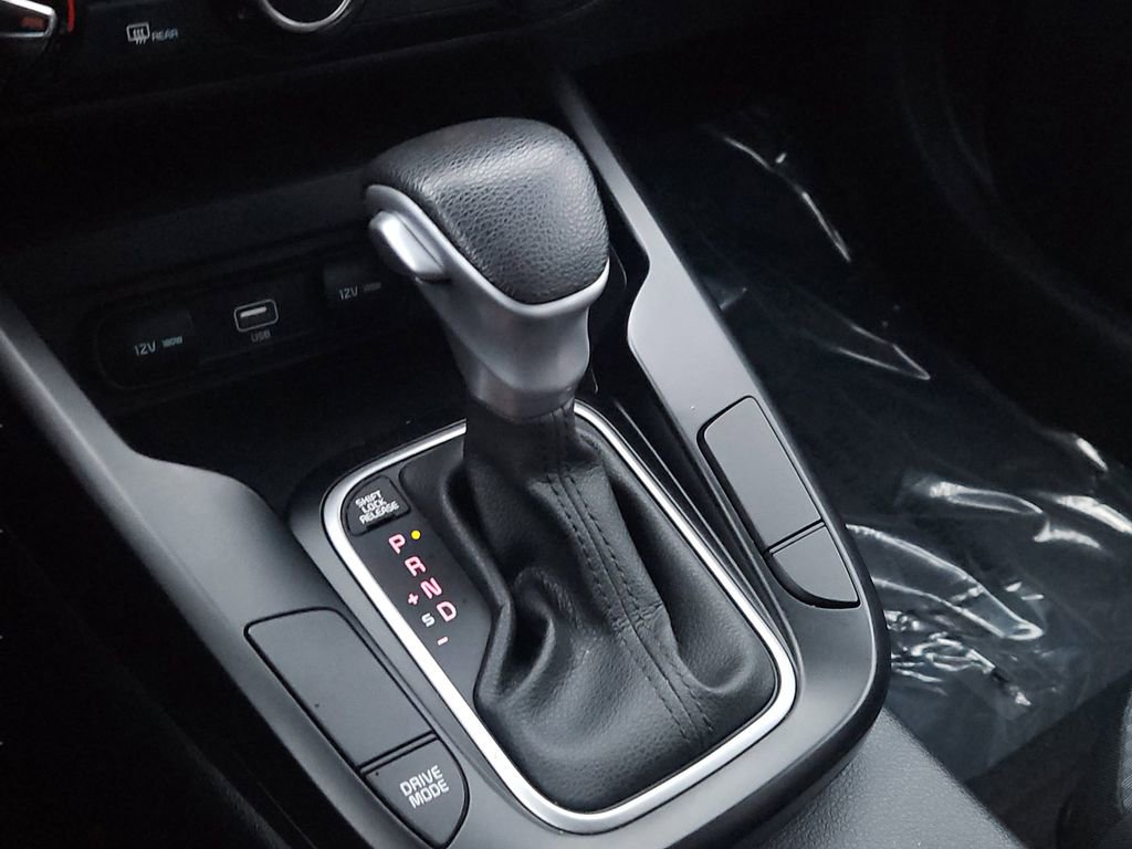 Used 2022 Kia Soul LX image 22