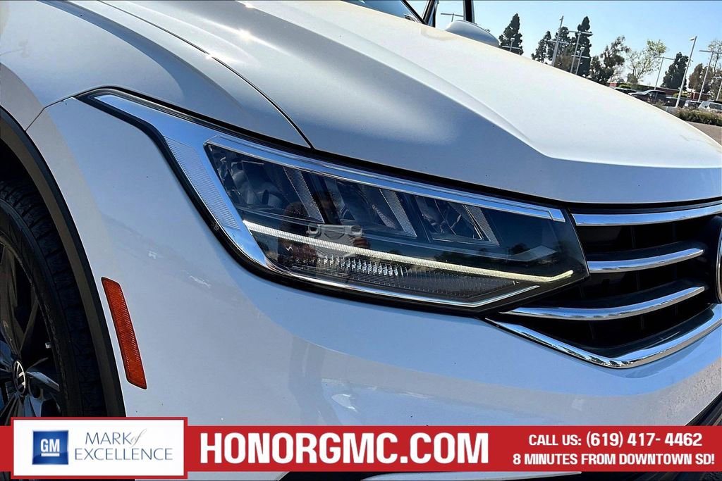 Used 2022 Volkswagen Tiguan SE image 30