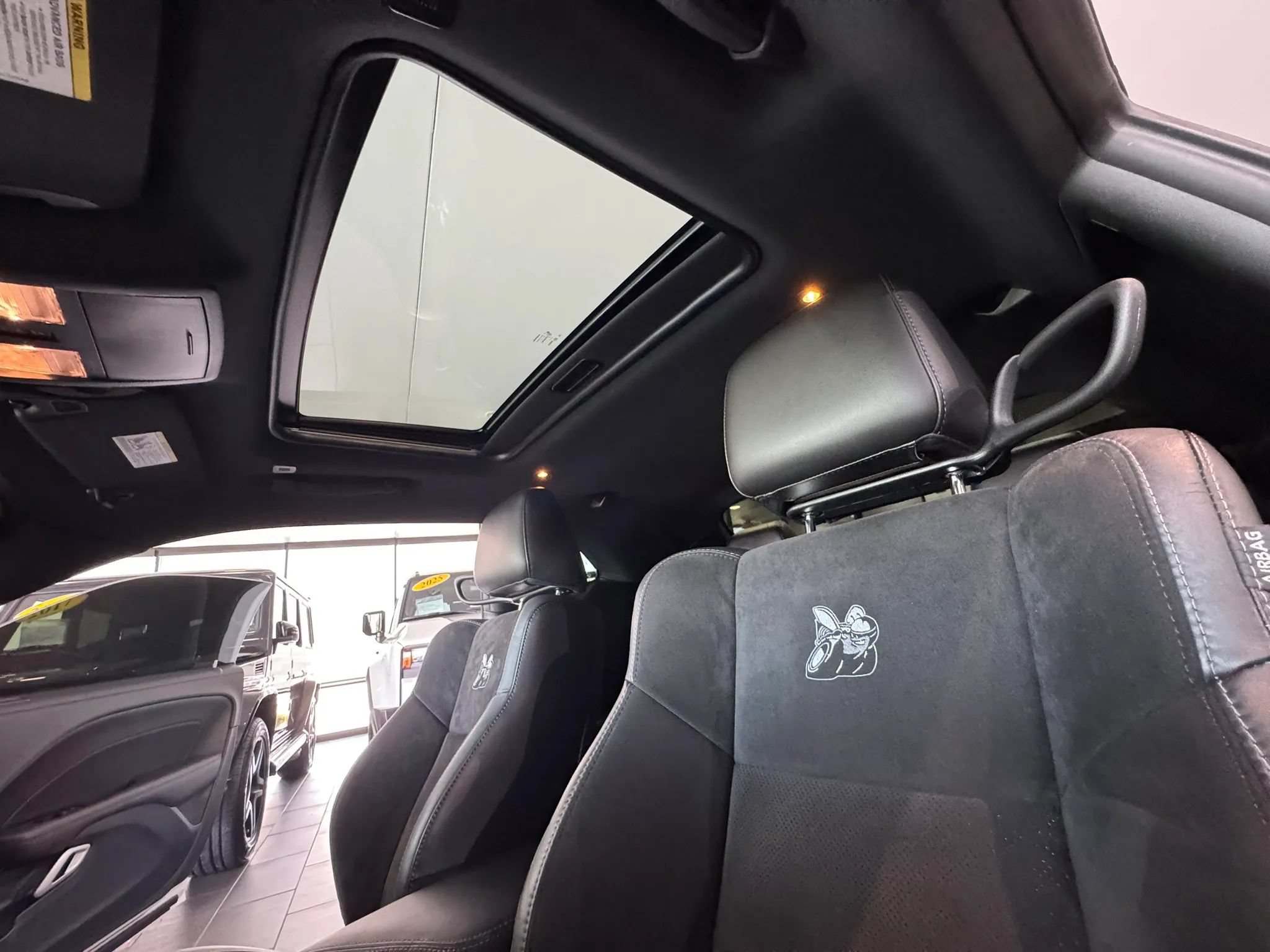 Used 2022 Dodge Challenger R/T Scat Pack RWD image 14