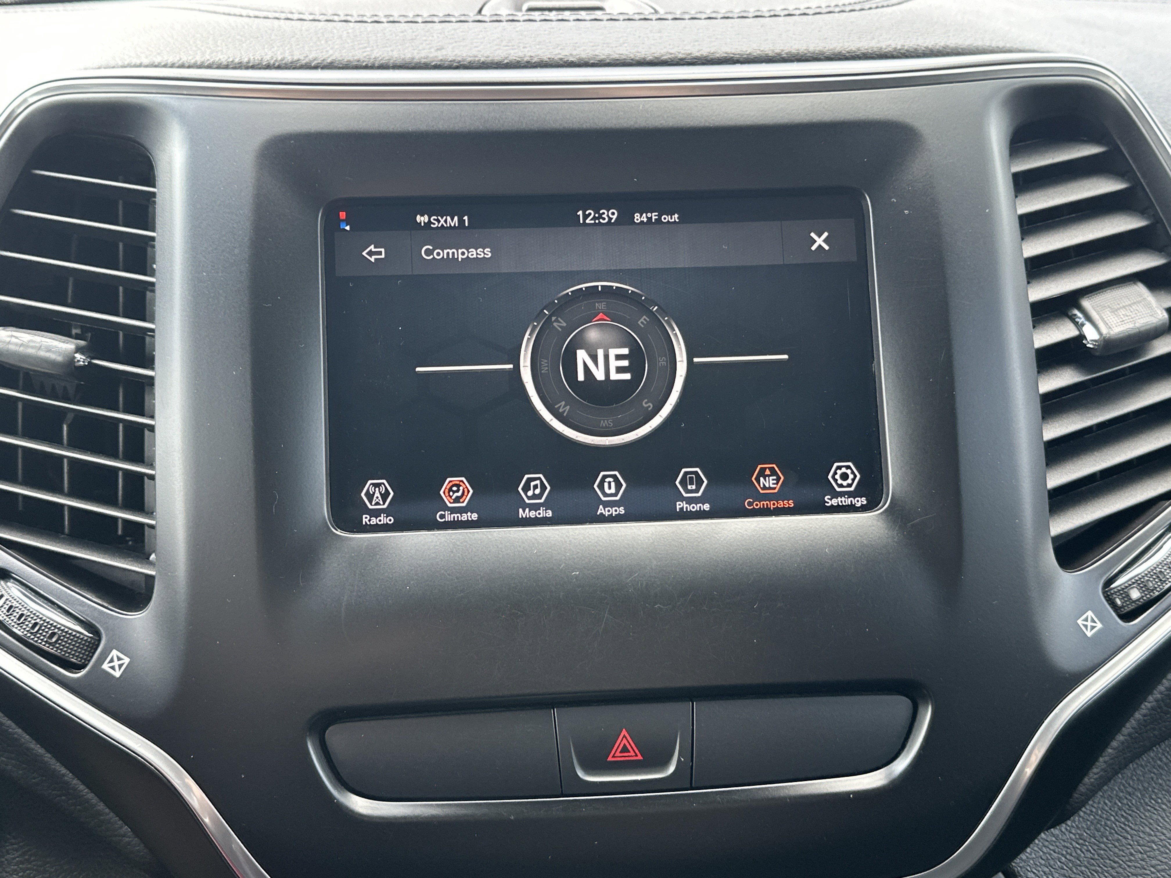 Used 2020 Jeep Cherokee Latitude image 24