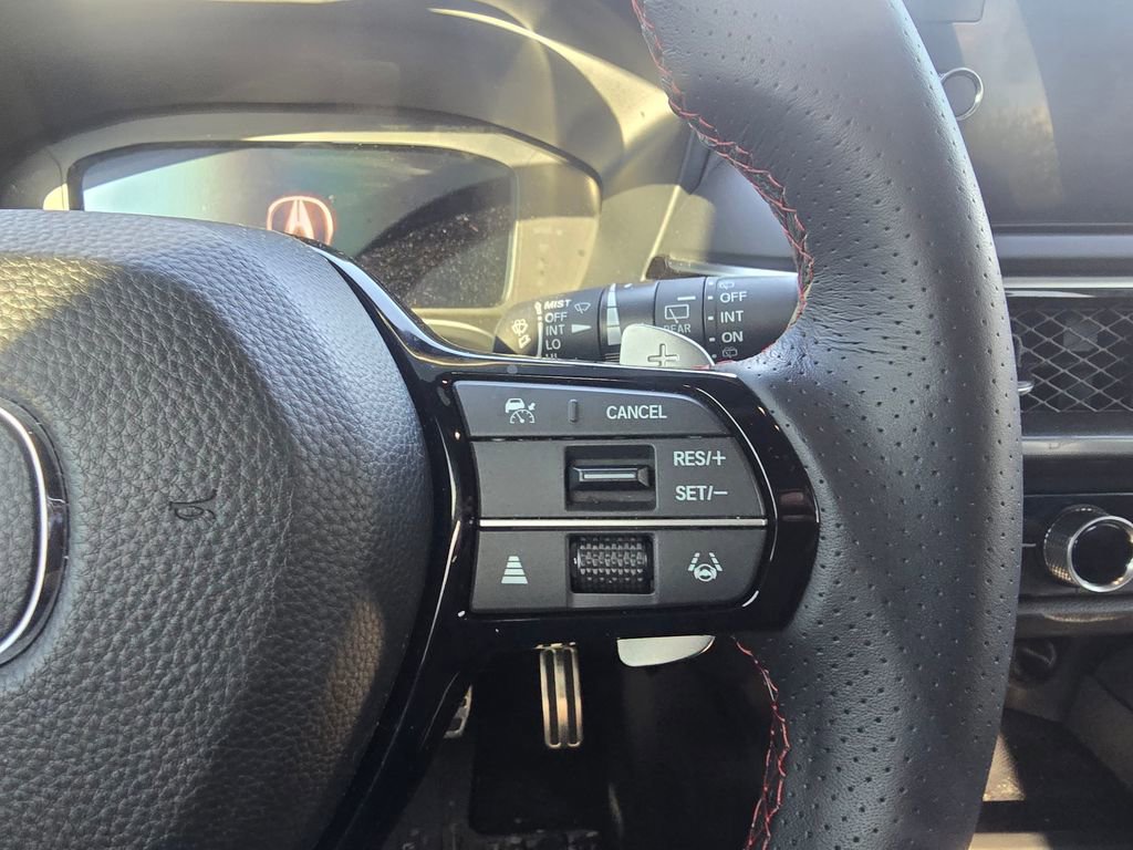 Used 2025 Acura ADX A-Spec image 15