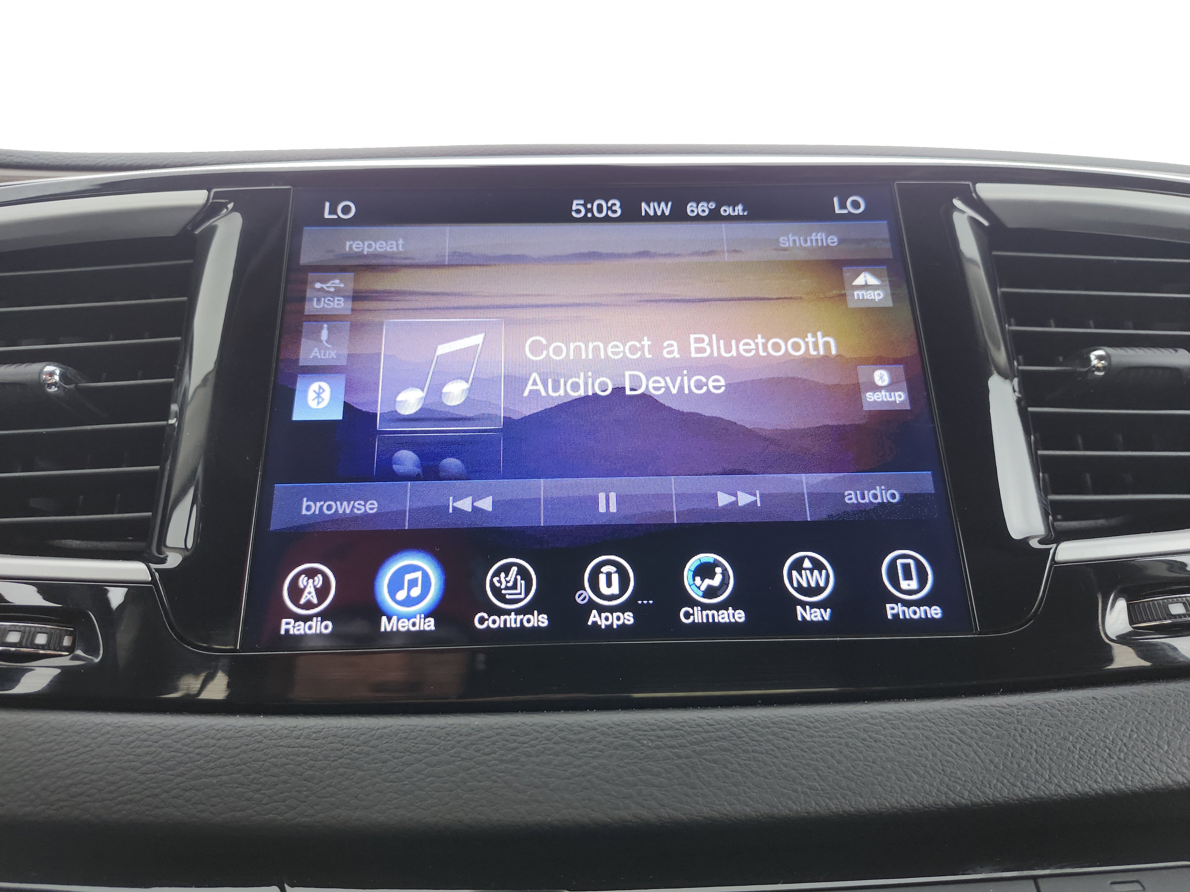 Used 2017 Chrysler Pacifica Touring-L image 27