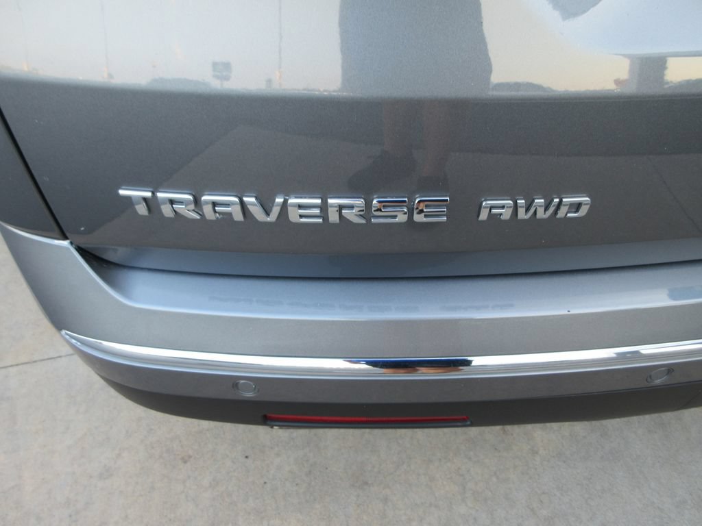 Certified 2021 Chevrolet Traverse Premier w/ LPO, Floor Liner Package AWD/4WD image 13