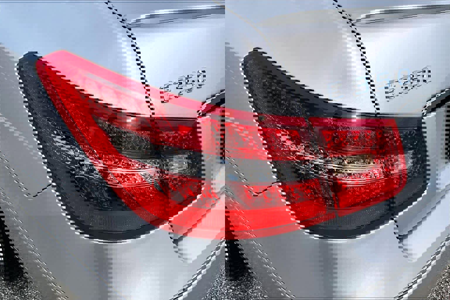 Used 2011 Mercedes-Benz E 350 Coupe image 28