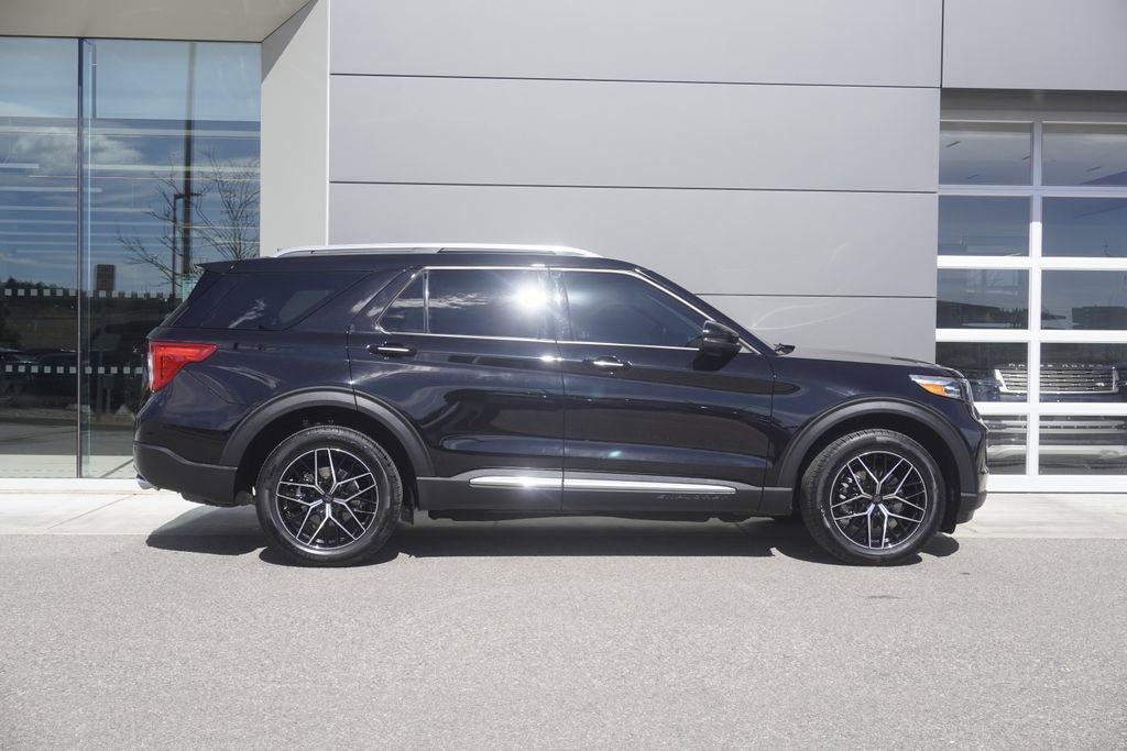 Used 2023 Ford Explorer Platinum w/ Technology Package image 7