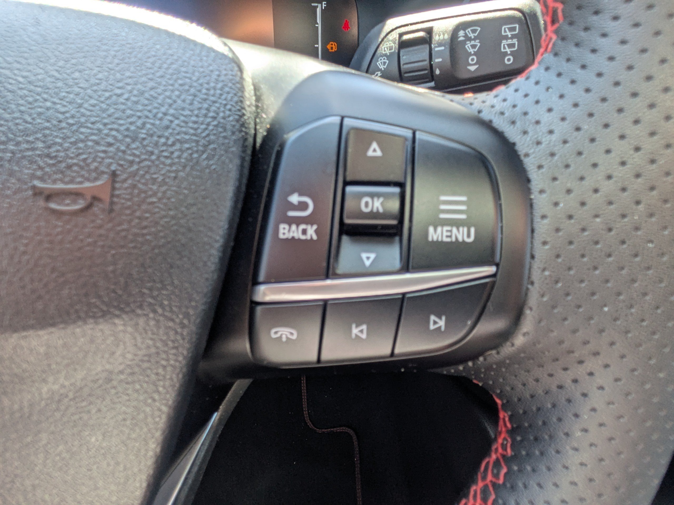 Used 2023 Ford Escape ST-Line w/ Tech Pack #1 AWD/4WD image 27