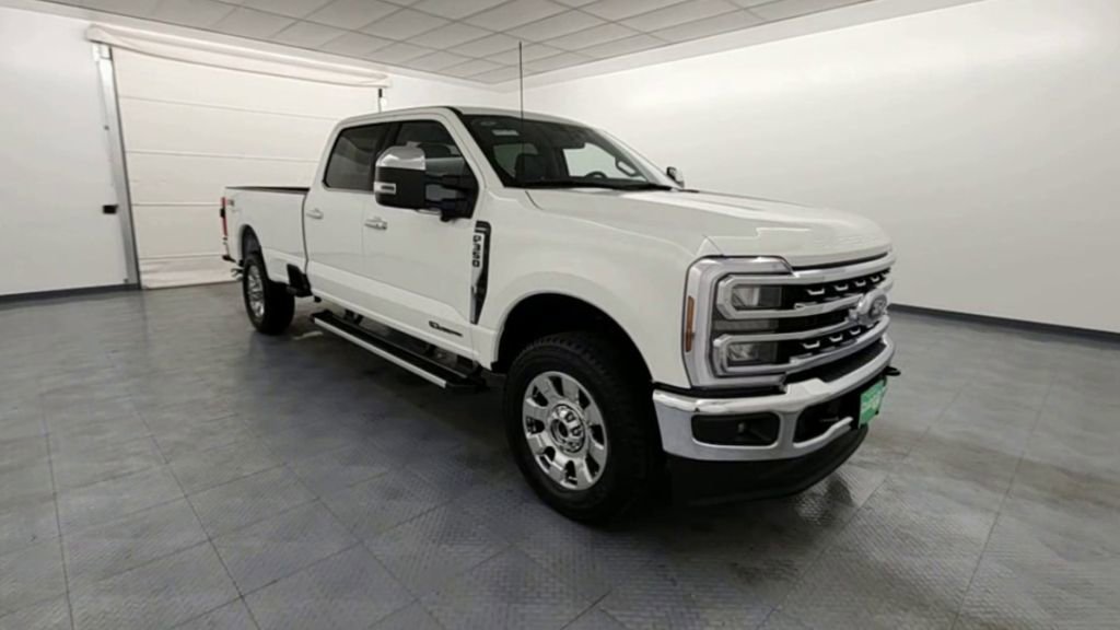 New 2026 Ford F350 Lariat w/ Chrome Package image 2