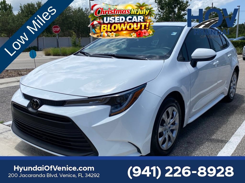 Used 2026 Toyota Corolla LE FWD image 4