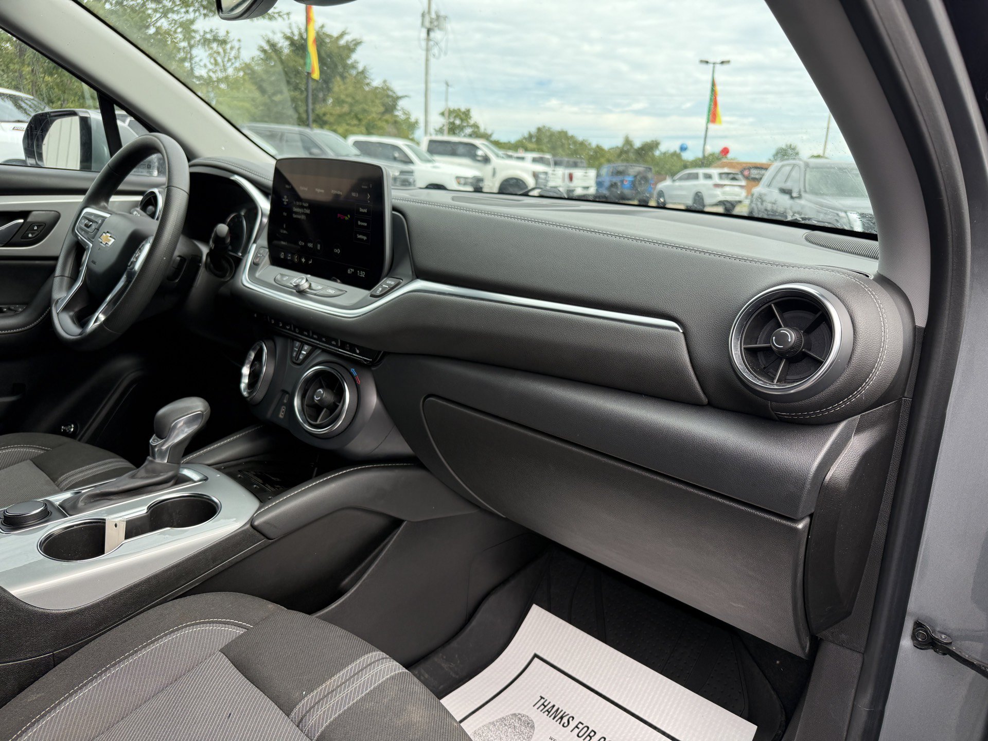 Used 2024 Chevrolet Blazer LT w/ Convenience Package FWD image 23