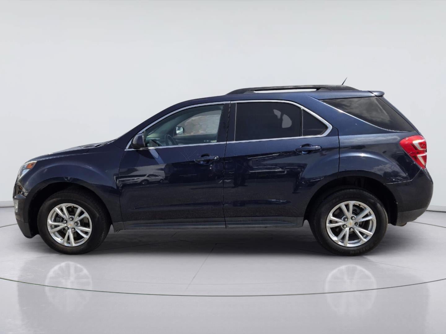 Used 2017 Chevrolet Equinox LT FWD image 5