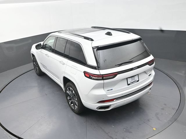 Used 2023 Jeep Grand Cherokee Overland AWD/4WD image 15