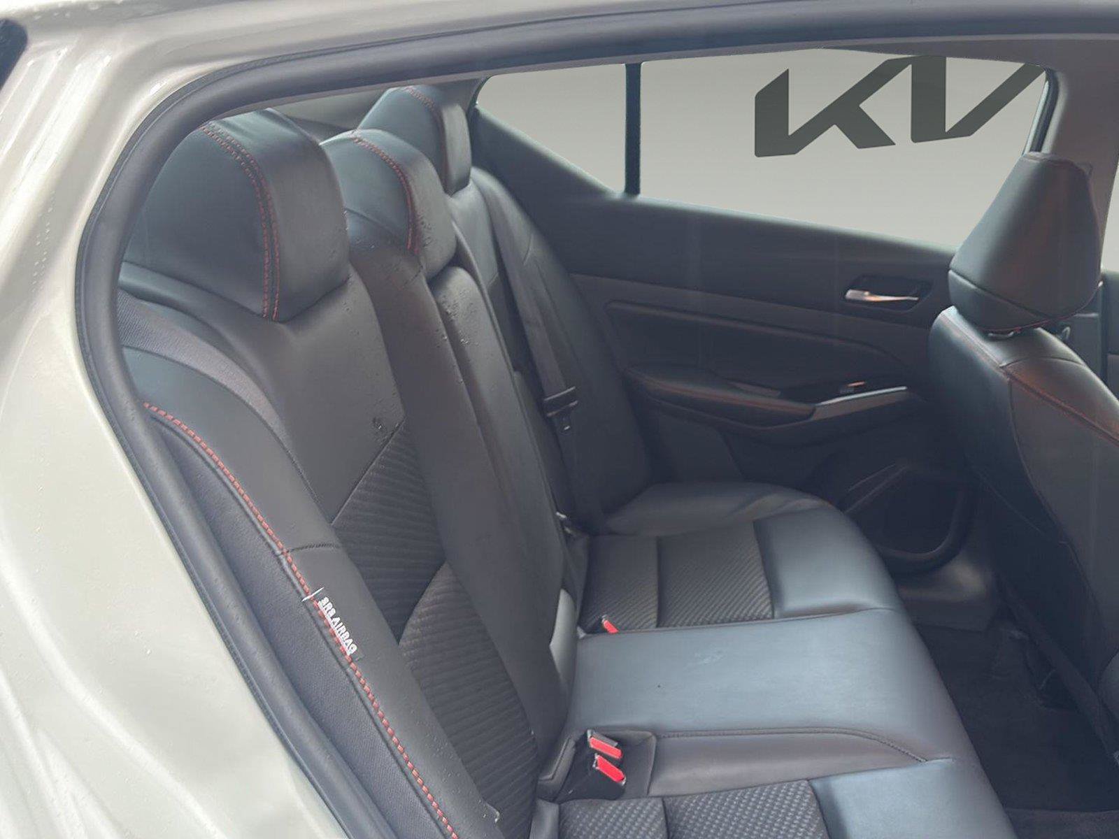 Used 2023 Nissan Altima 2.5 SR FWD image 14