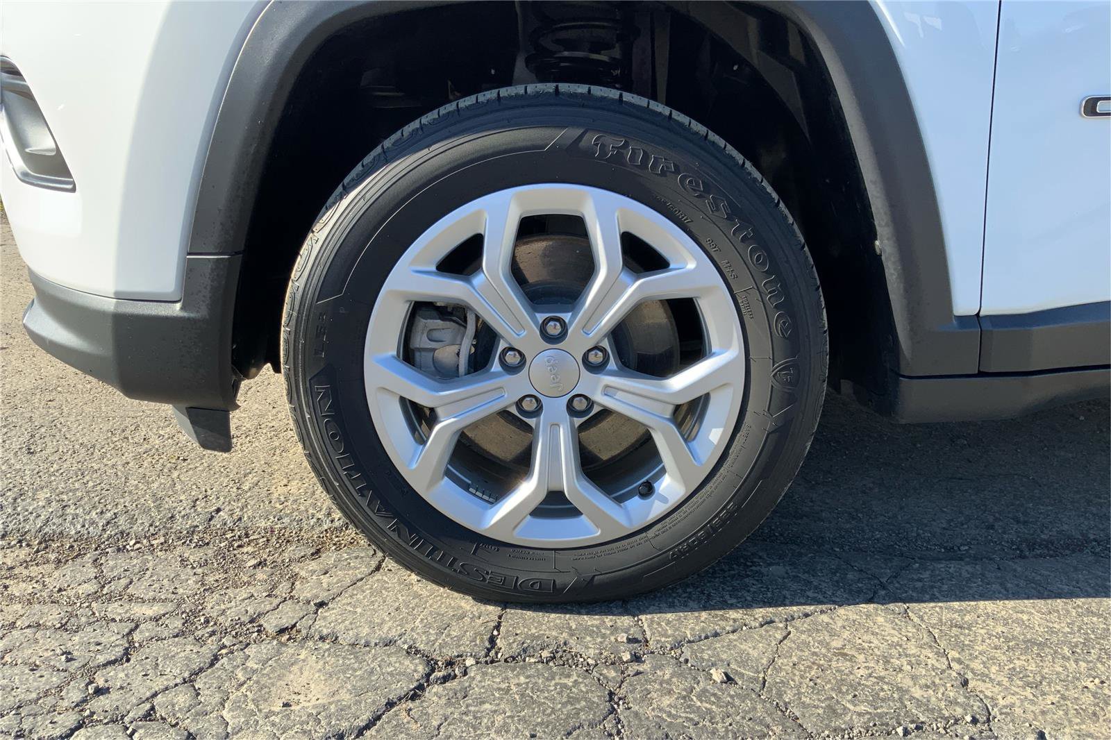 Used 2024 Jeep Compass Latitude AWD/4WD image 30
