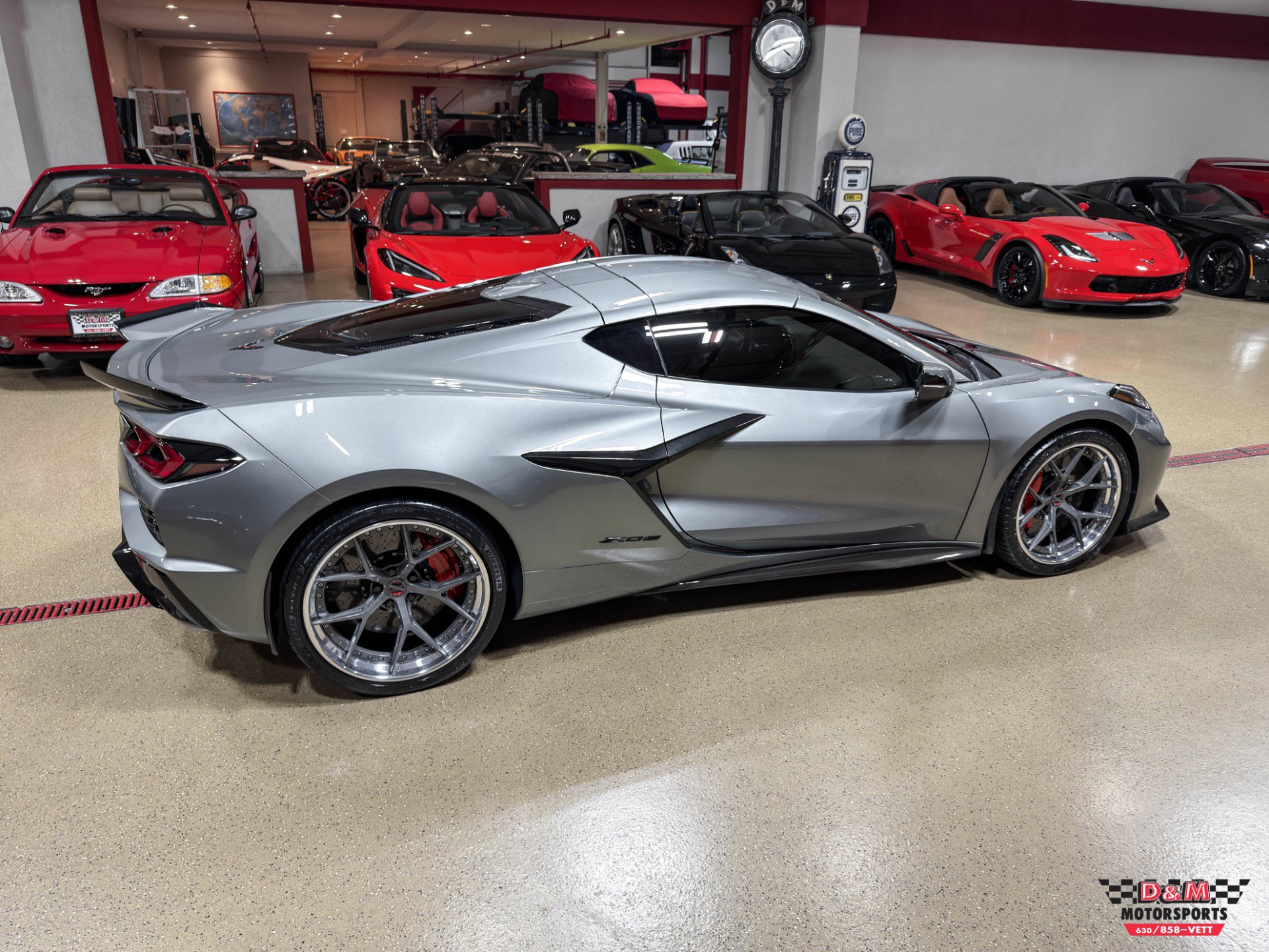 Used 2024 Chevrolet Corvette Z06 RWD image 56