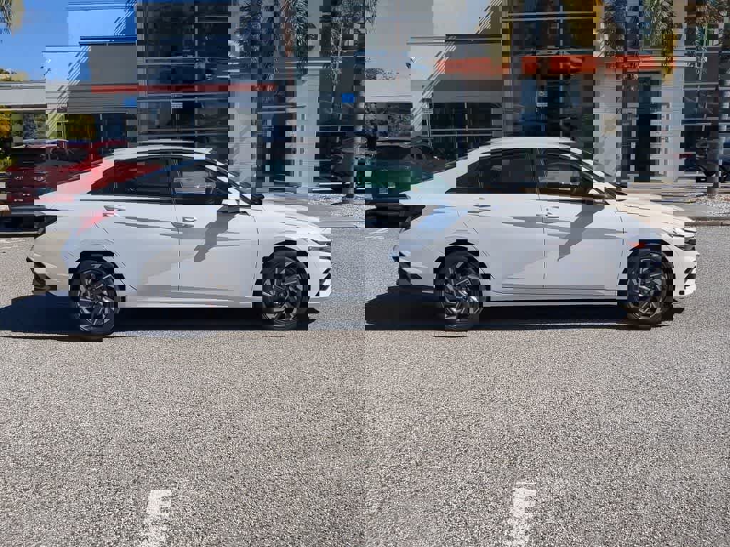 New 2026 Hyundai Elantra Limited w/ Cargo Package image 8
