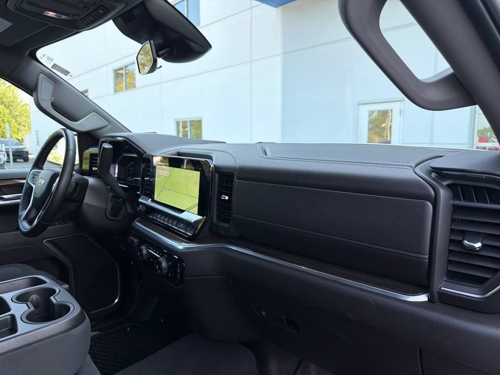 Used 2025 Chevrolet Silverado 1500 LT w/ Protection Package AWD/4WD image 28