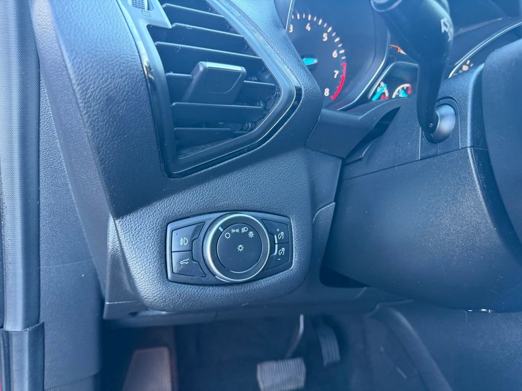 Used 2018 Ford Escape SEL image 27