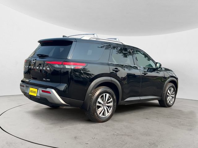 Used 2023 Nissan Pathfinder SL AWD/4WD image 5