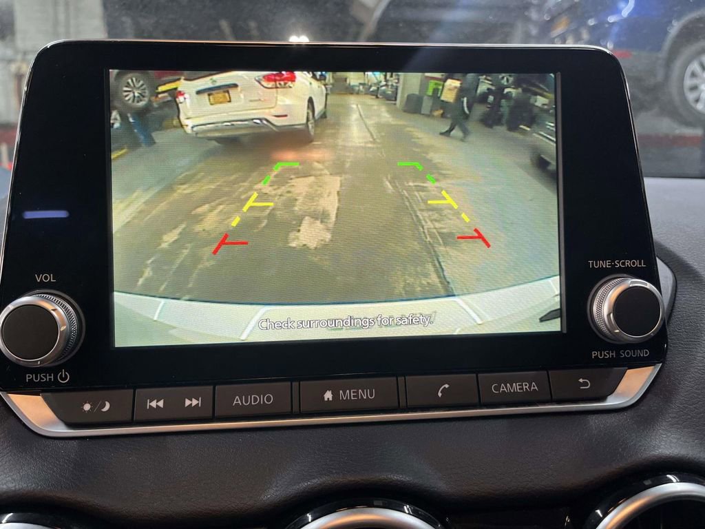 Used 2023 Nissan Sentra SR w/ Electronics Package image 17