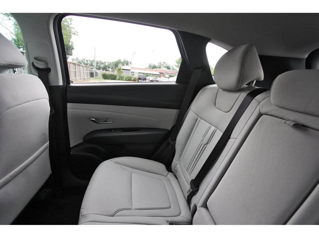 Certified 2026 Hyundai Tucson SEL Plus FWD image 12