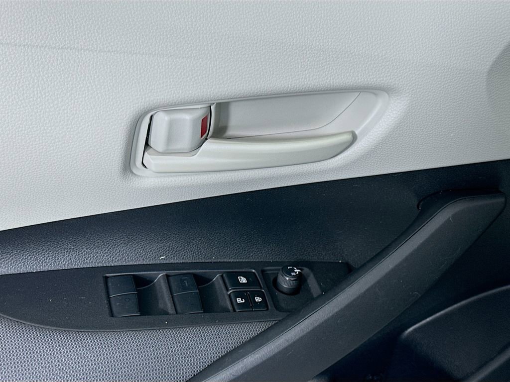 Used 2024 Toyota Corolla LE image 17