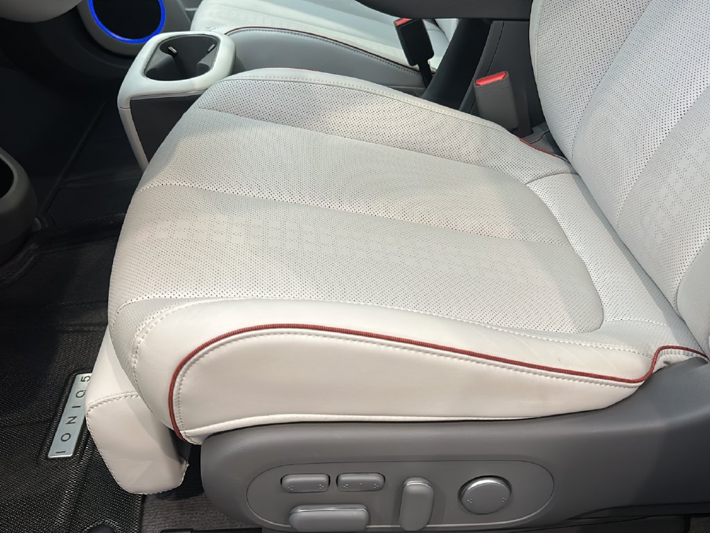 Certified 2024 Hyundai Ioniq 5 Limited AWD/4WD image 13