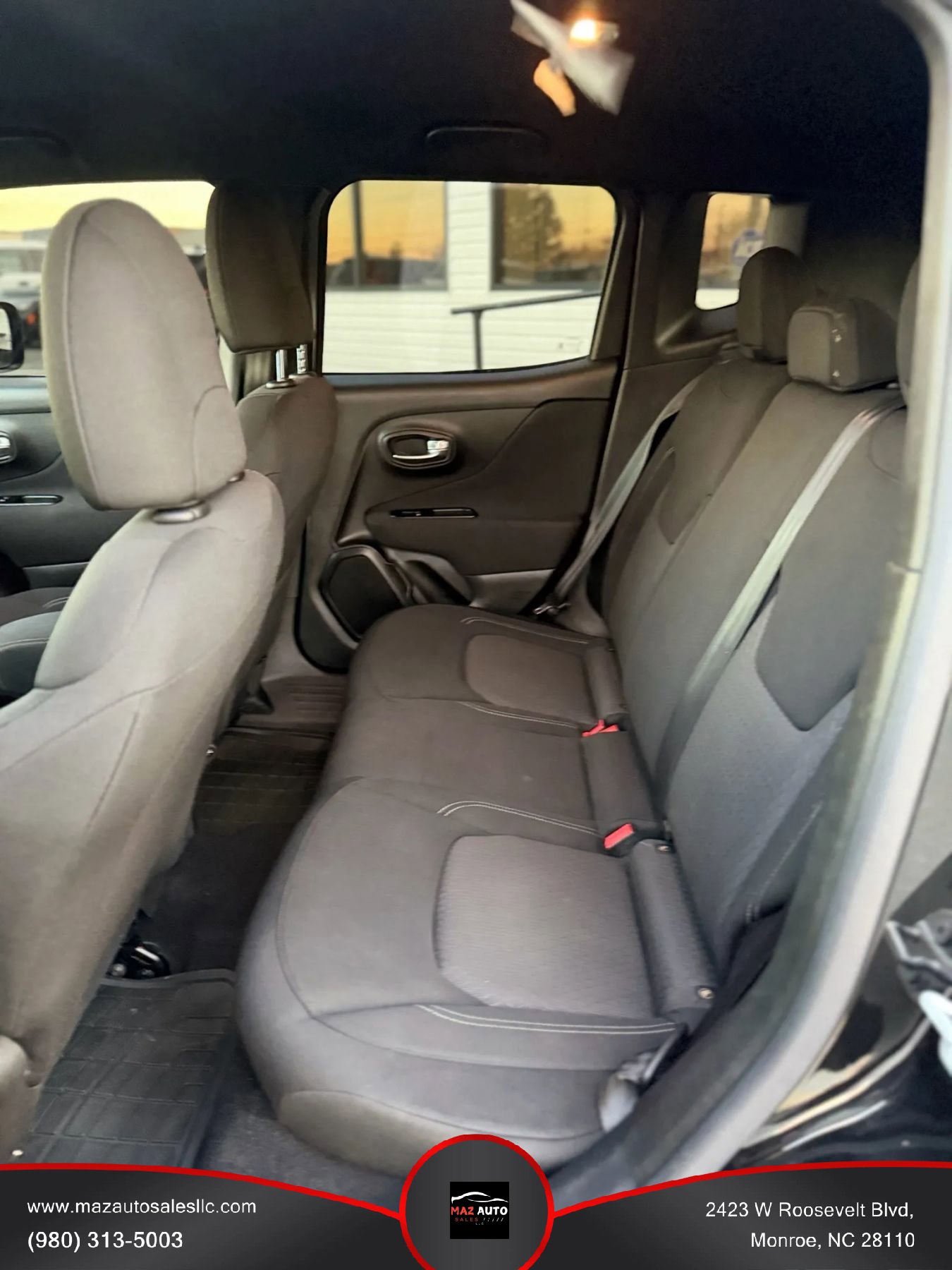 Used 2021 Jeep Renegade Latitude image 13