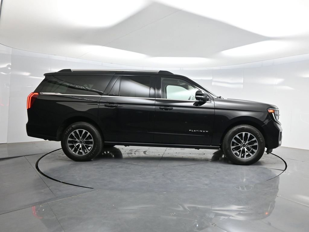 Used 2025 Ford Expedition Max Platinum AWD/4WD image 41