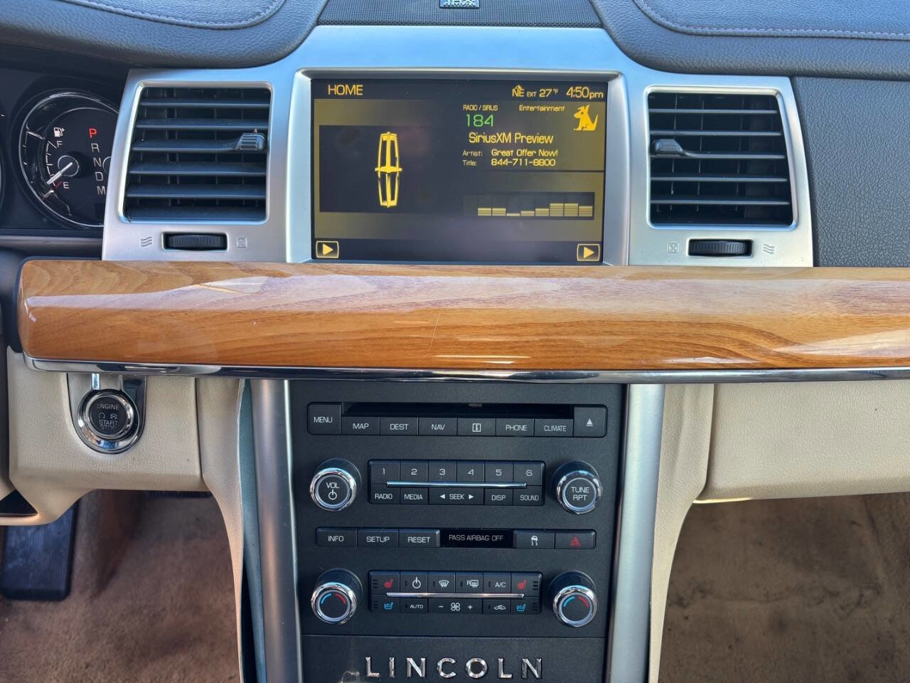 Used 2010 Lincoln MKS image 17