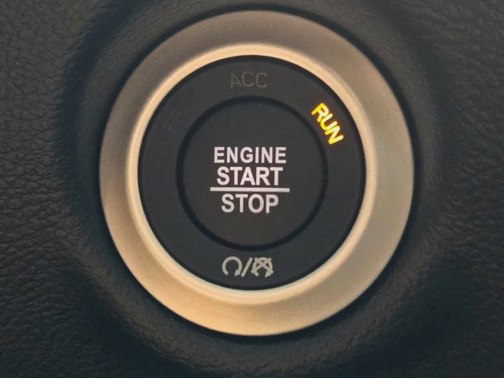 New 2027 Chrysler Pacifica Select AWD/4WD image 30