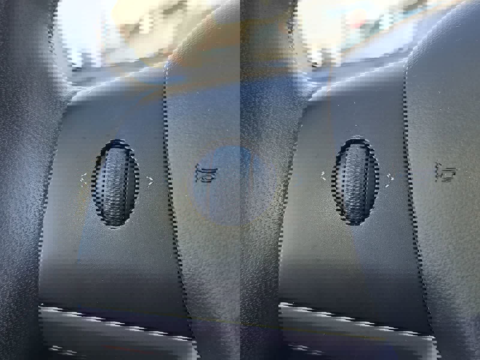 Used 2020 Tesla Model Y Long Range image 22