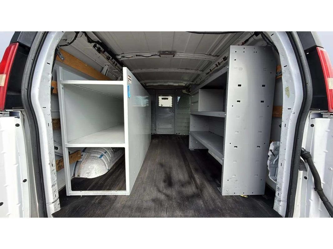 Used 2014 GMC Savana 2500 RWD image 13