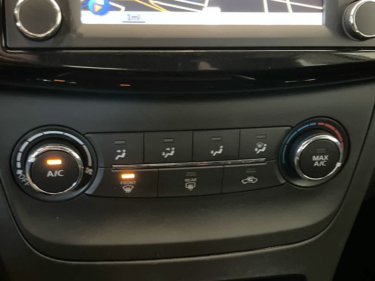 Used 2016 Nissan Sentra SV w/ Driver's Assist Package FWD image 19