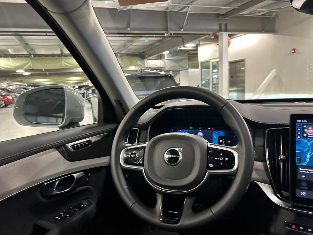 Used 2026 Volvo XC90 B6 Ultra w/ Protection Package image 25