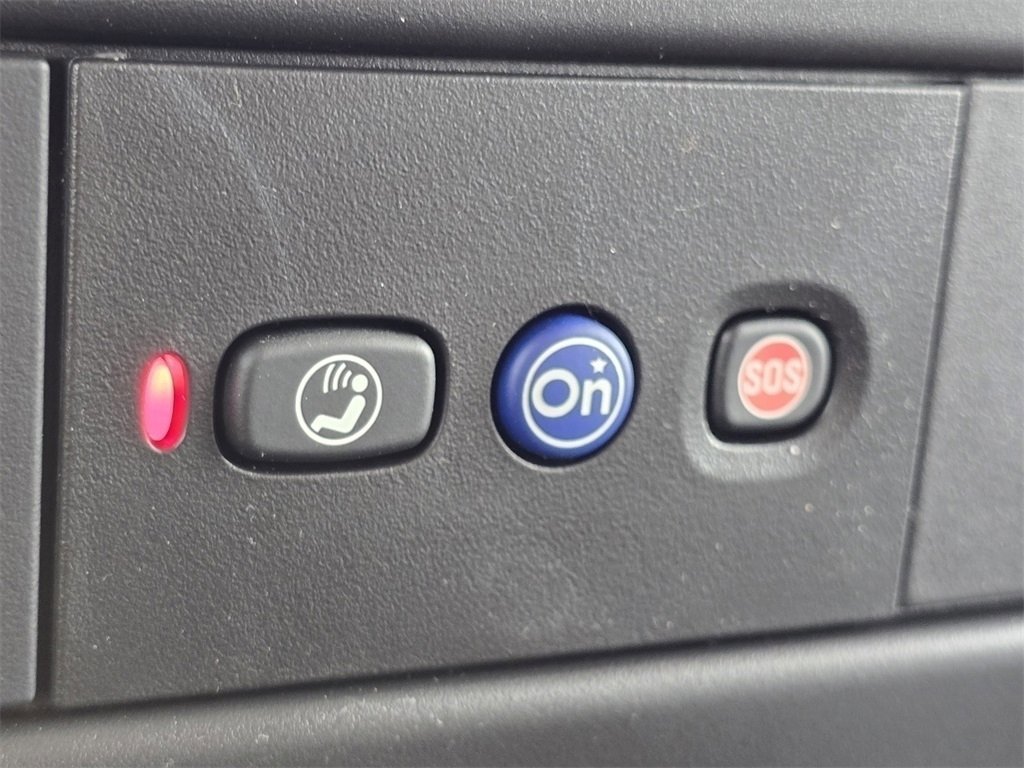 New 2025 Chevrolet Express 2500 w/ Communications Package image 17