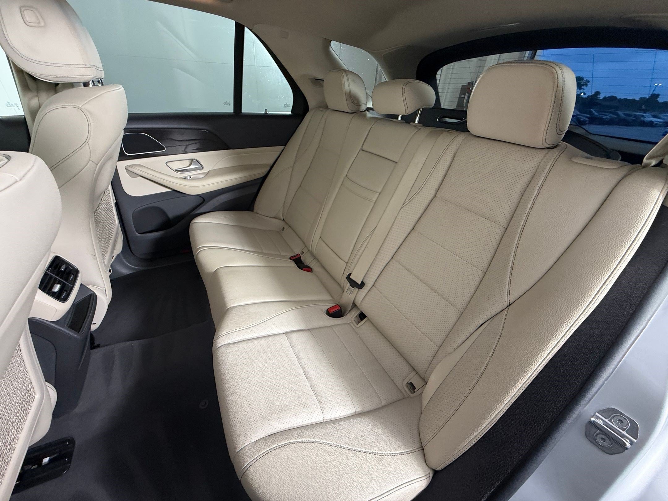 Used 2020 Mercedes-Benz GLE 350 image 29