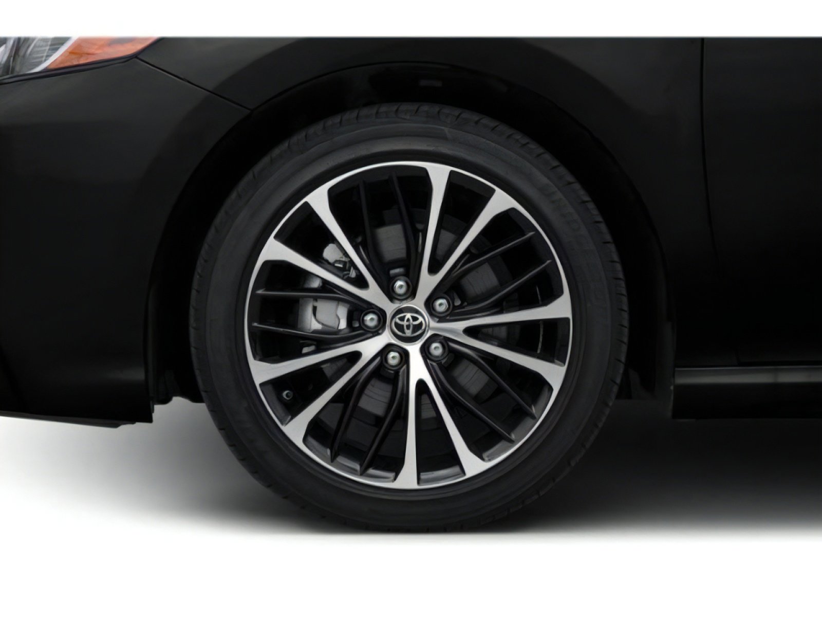 Used 2019 Toyota Camry SE FWD image 11