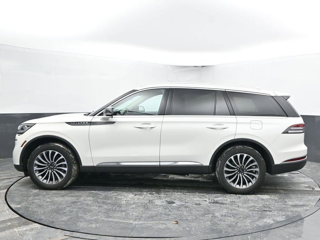 Used 2023 Lincoln Aviator AWD w/ Premium Package image 8