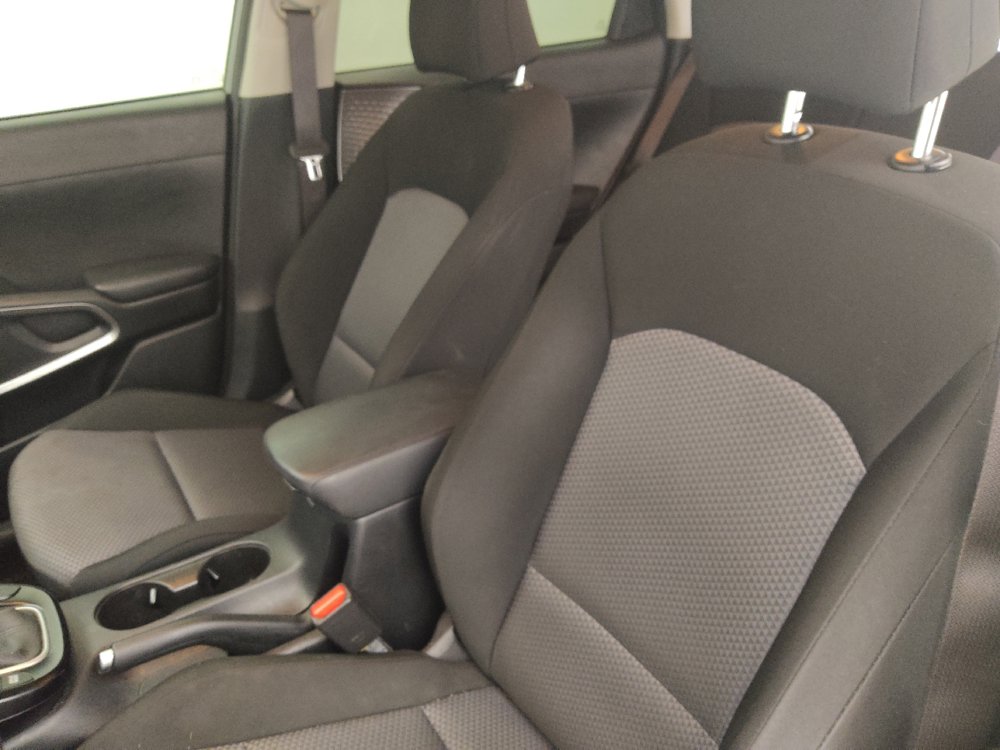 Used 2022 Kia Soul LX FWD image 19