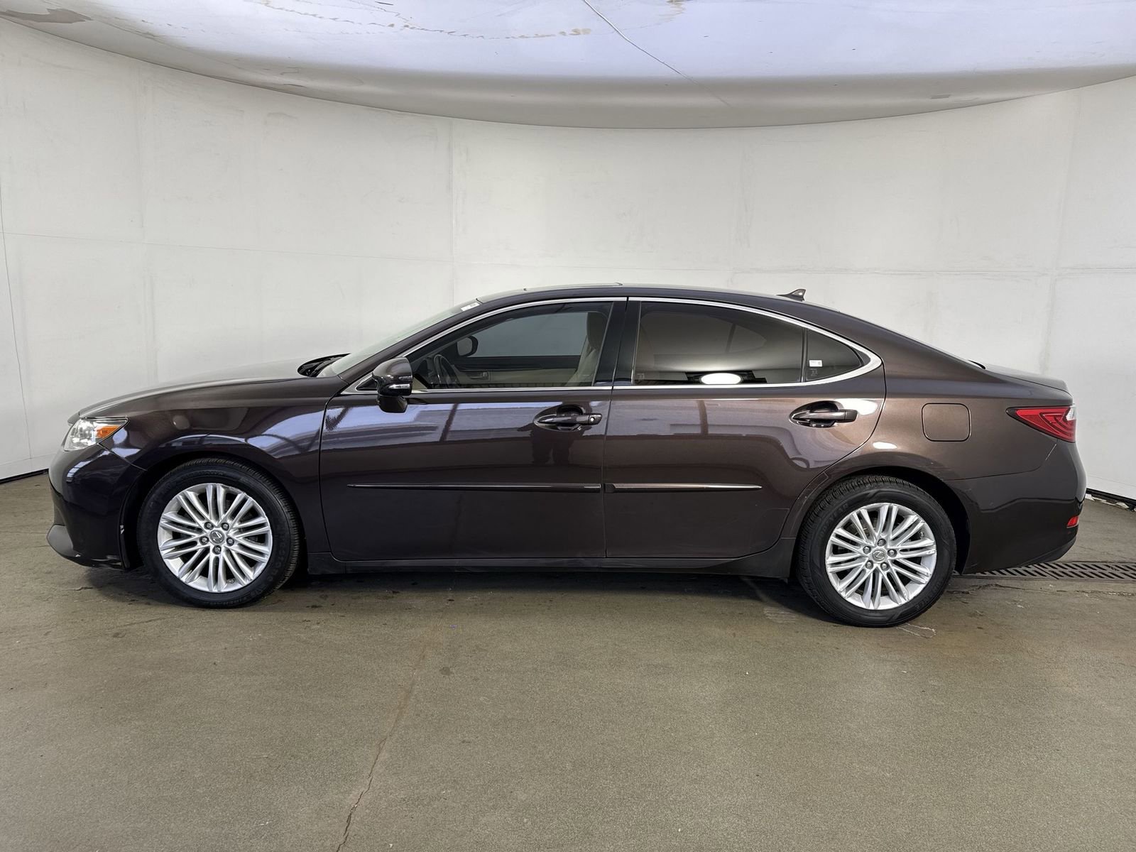 Used 2013 Lexus ES 350 w/ Luxury Pkg image 30