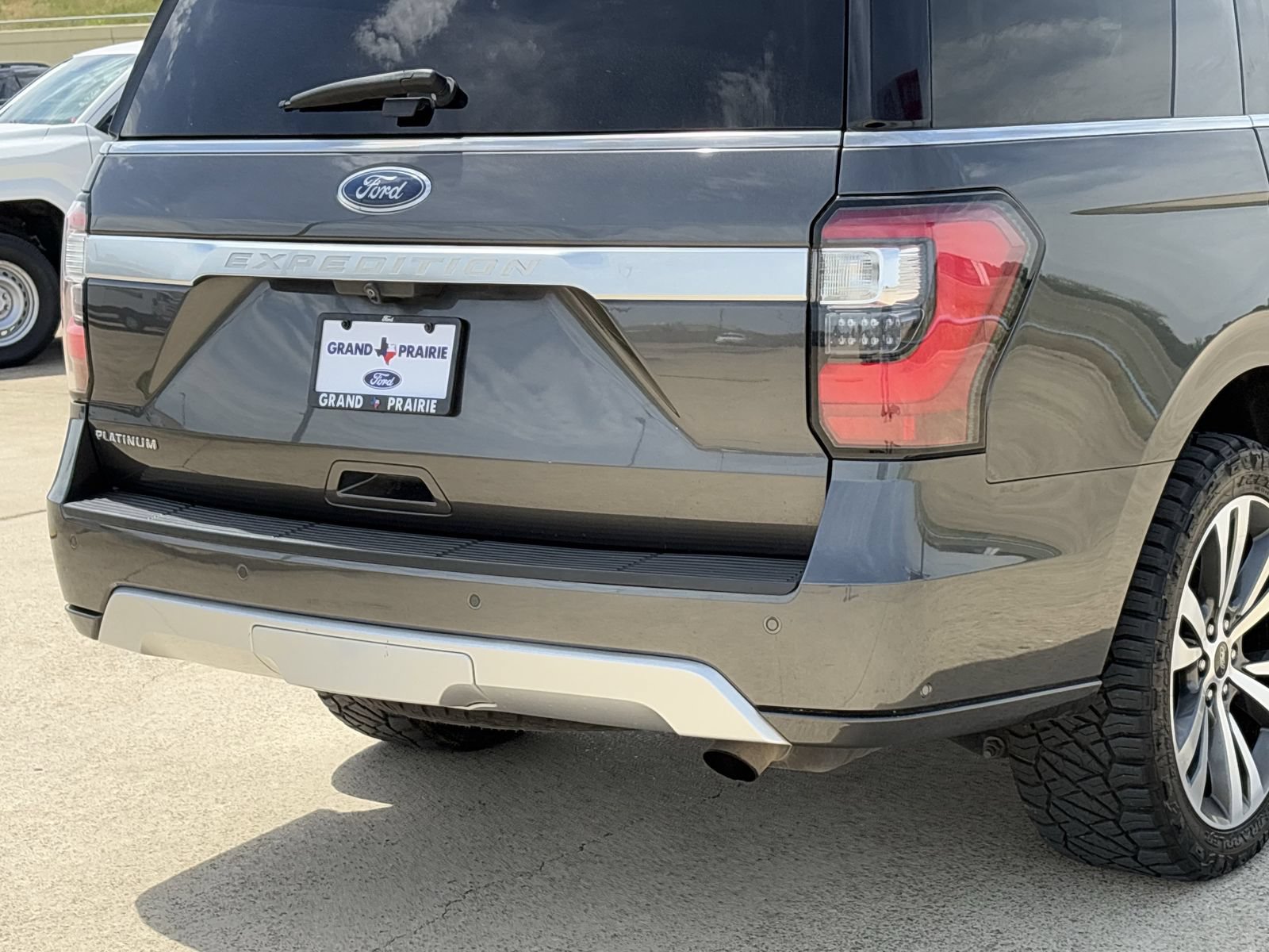 Used 2021 Ford Expedition Platinum AWD/4WD image 6