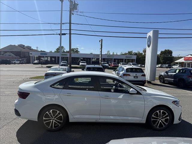 New 2026 Volkswagen Jetta Sport FWD image 7