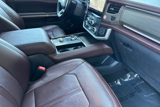 Used 2023 Ford Expedition Limited AWD/4WD image 20