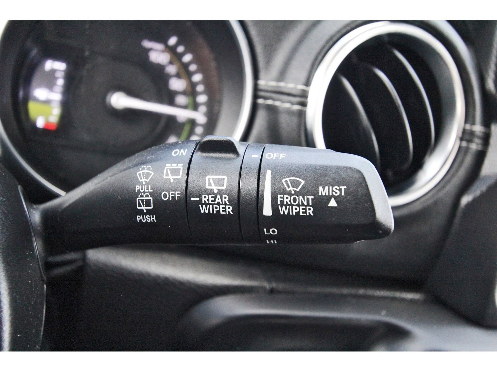 Used 2023 Jeep Wrangler Unlimited Sahara AWD/4WD image 21