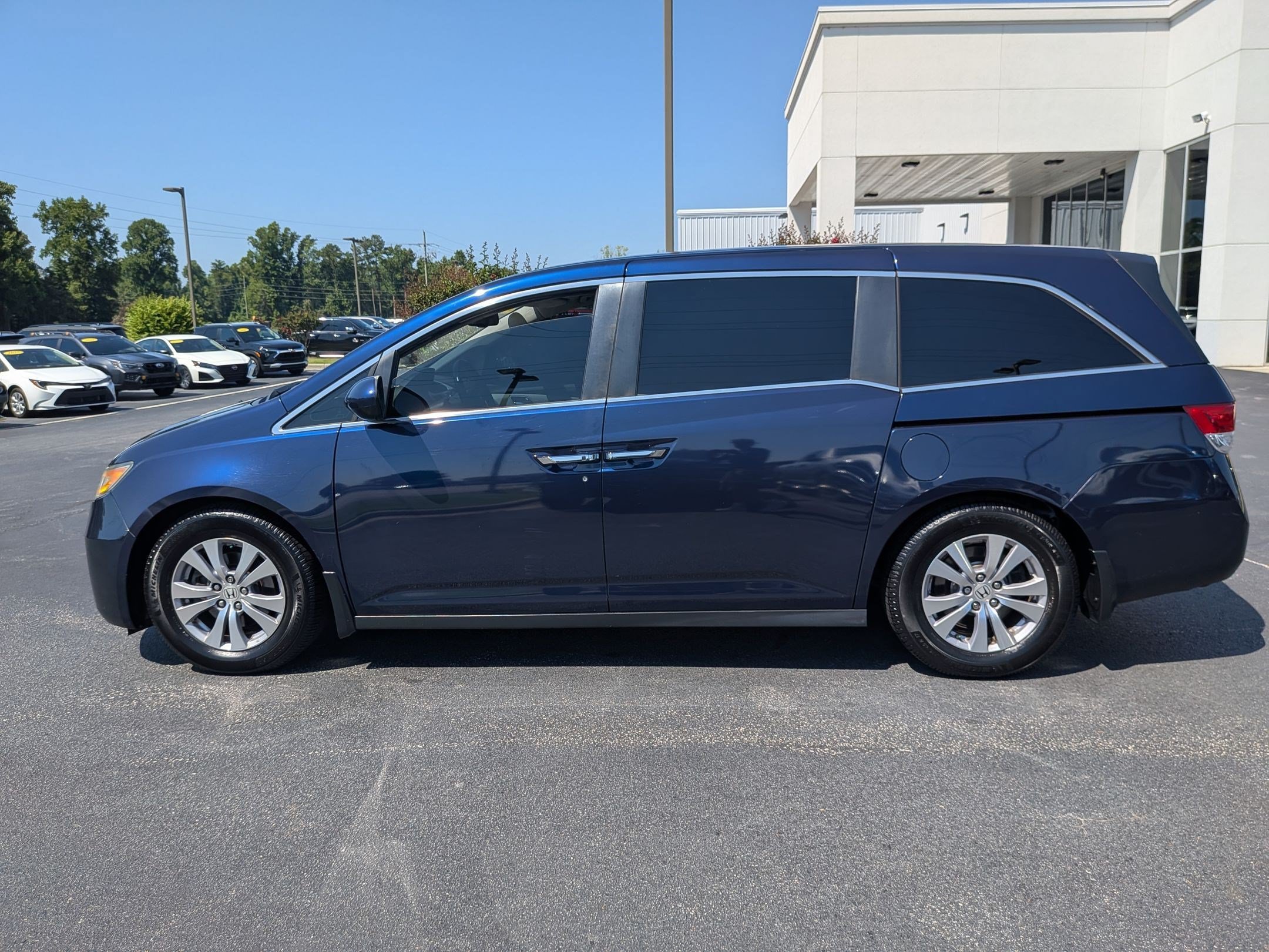 Used 2017 Honda Odyssey EX-L image 8