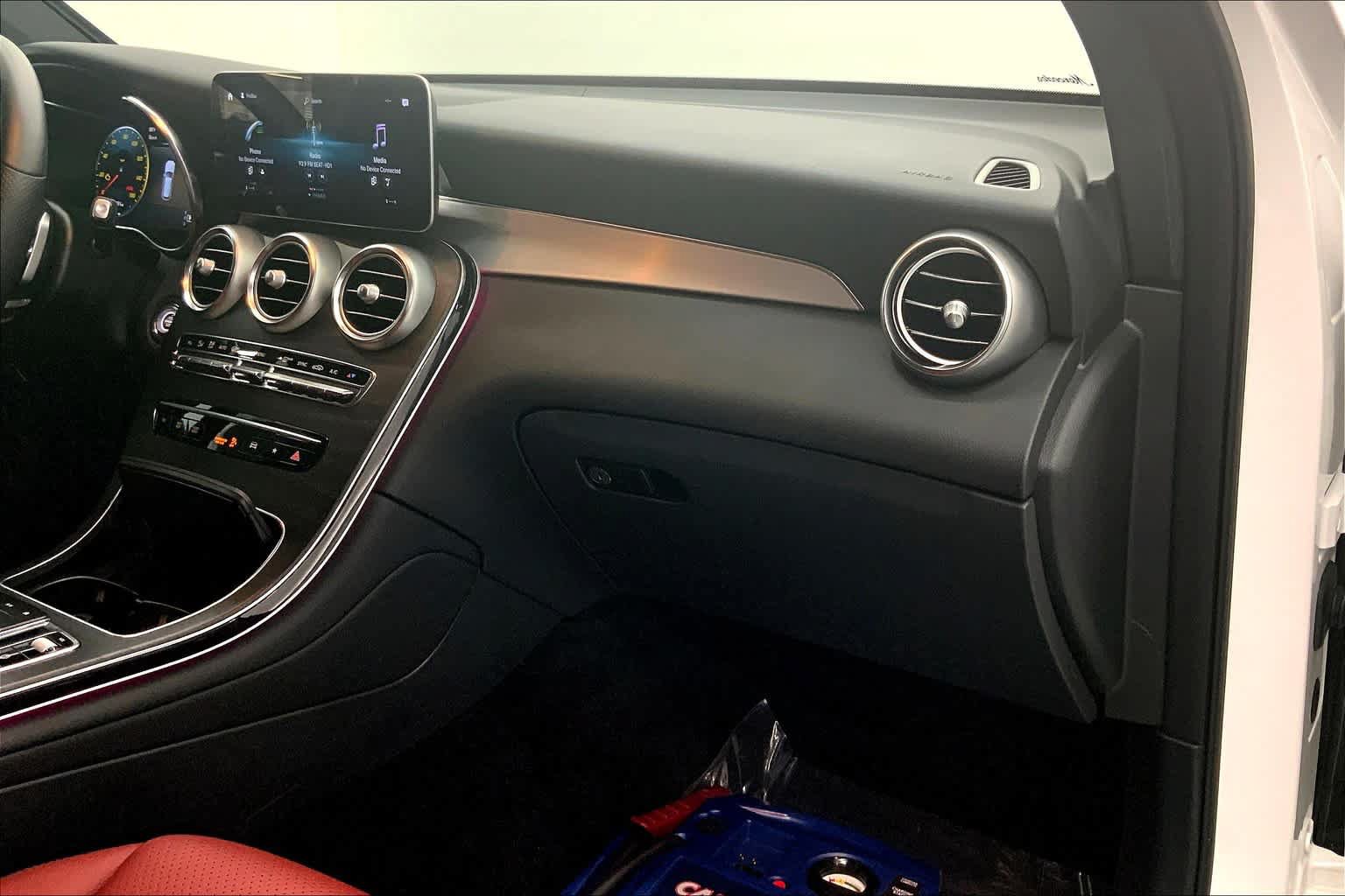 Used 2022 Mercedes-Benz GLC 300 image 17