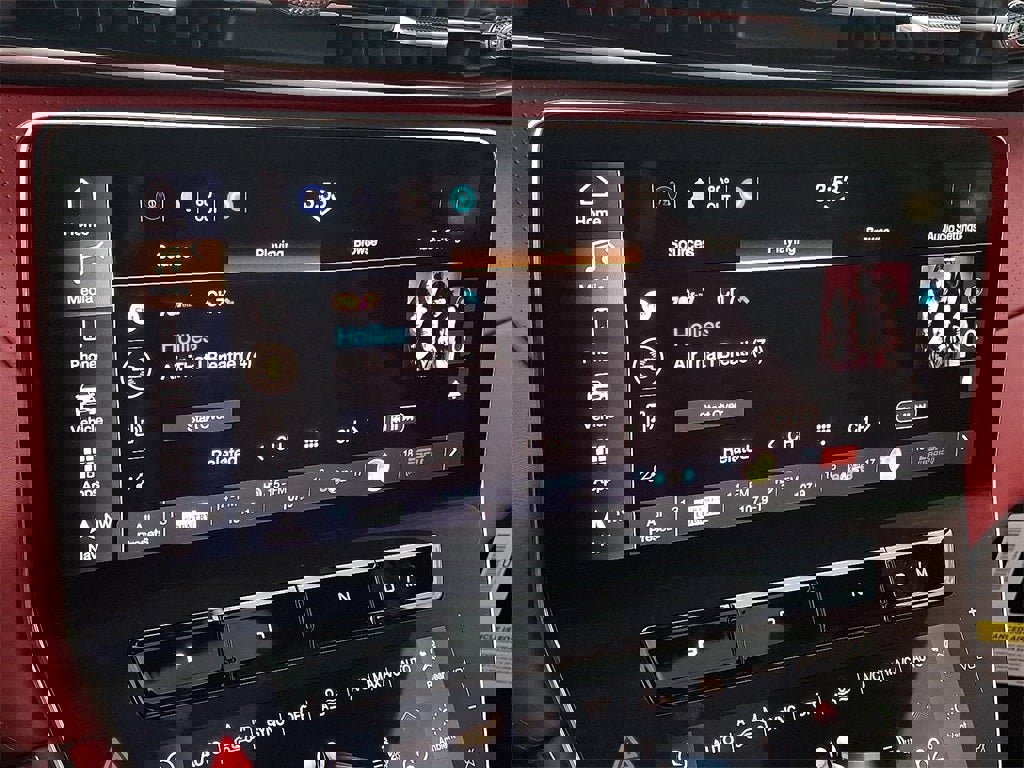 New 2025 Maserati Grecale Modena image 33