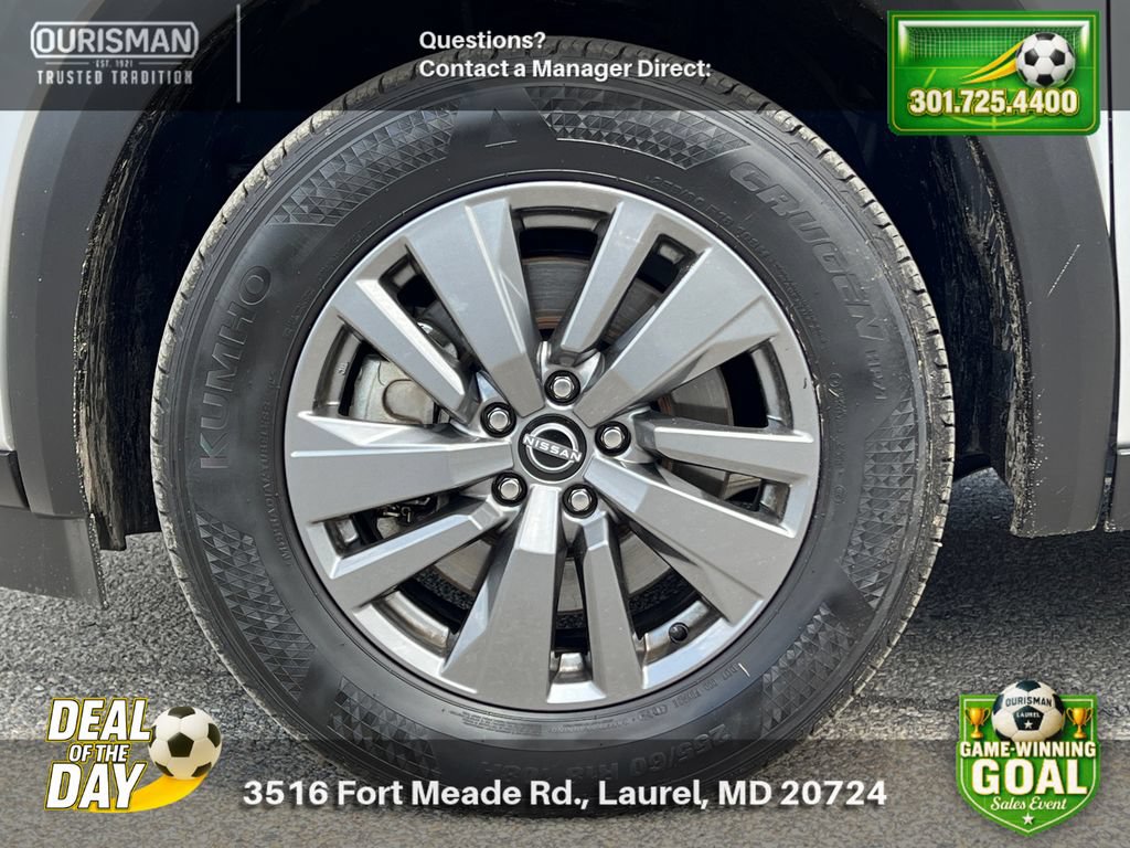 Used 2025 Nissan Pathfinder SV AWD/4WD image 6